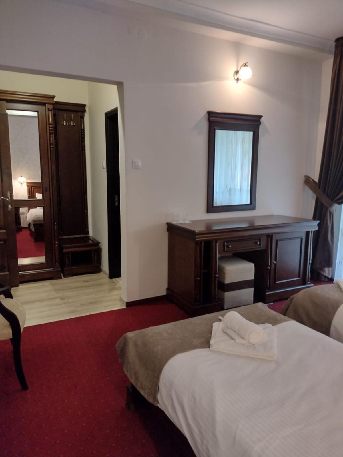 Vila Dobru Slanic Moldova Luaran gambar